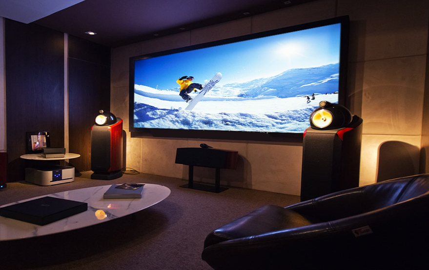 Проектор мини домашний кинотеатр для фильмов с телефона
